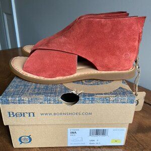 NIB Born Shoes - Iwa Red size 6